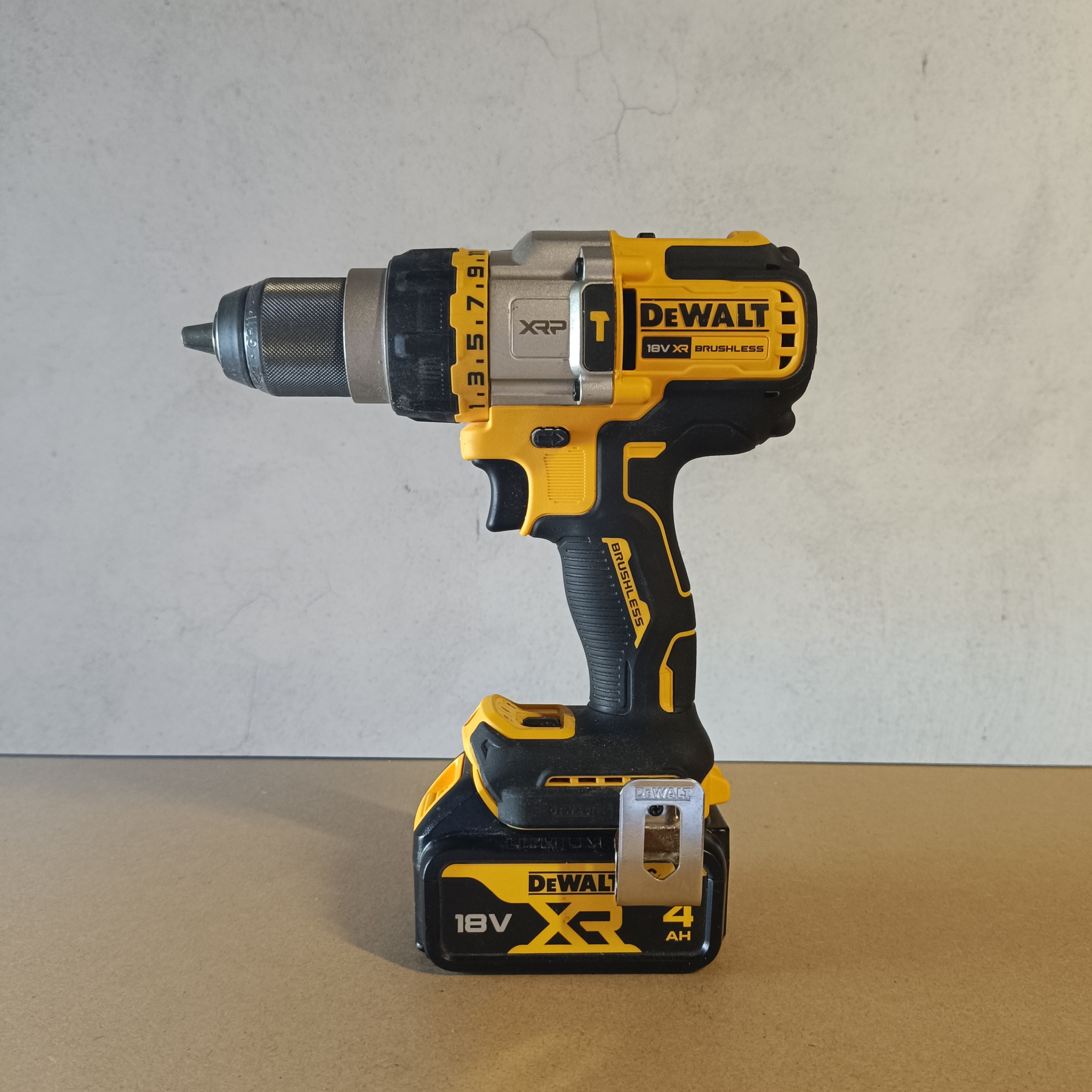 DeWalt vŕtačka 2